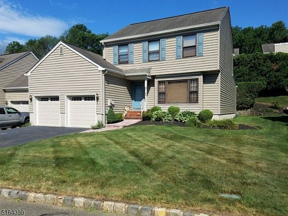 2nd image of 7 Cypress Cir