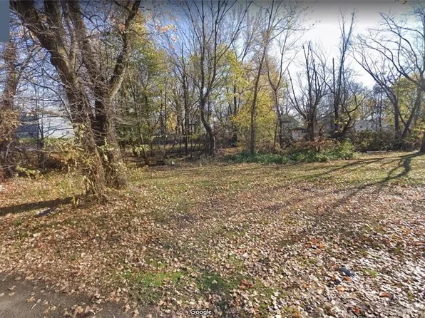 E 18th St, Erie, PA 16503