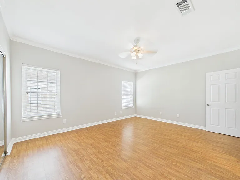 4001 Tanglewilde St #709 — Photo 18