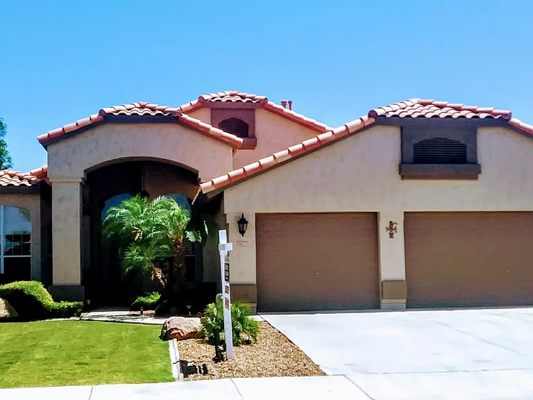 9657 W Potter Dr — Photo 1