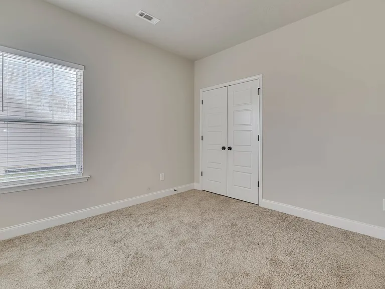 340 Fox Haven Dr — Photo 26