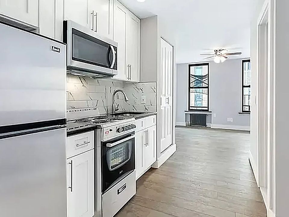 1st image of 450 W 46th St #2F