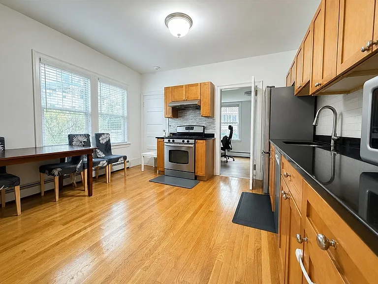 132 Middlesex Rd #1 — Photo 4