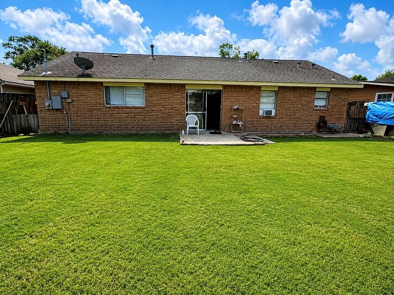 5519 Mendota Ln — Photo 15