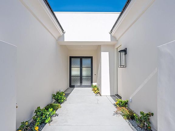 3rd image of 47195 Golden Bush Ct