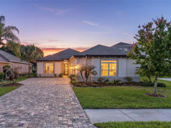 12 N Lakewalk Dr, Palm Coast, FL 32137