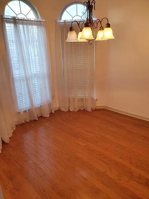 9081 Fulton Ln — Photo 2