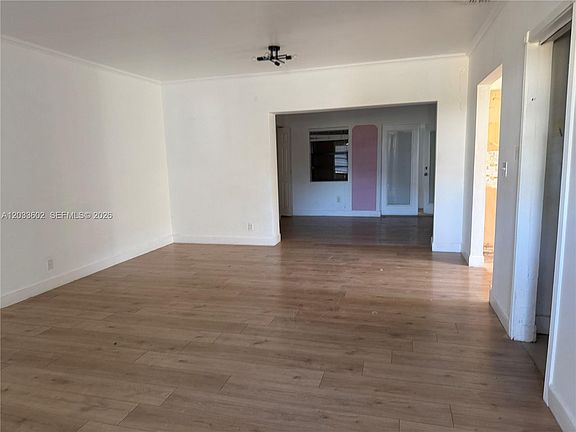 4th image of 1080 NE 83rd St