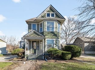 124 Forest Ave, Riverside, IL 60546