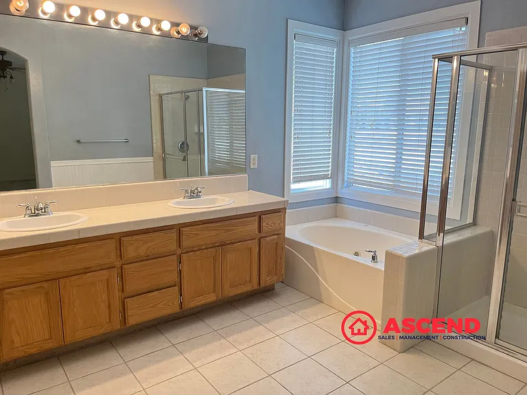 6806 Savannah Falls Dr — Photo 9