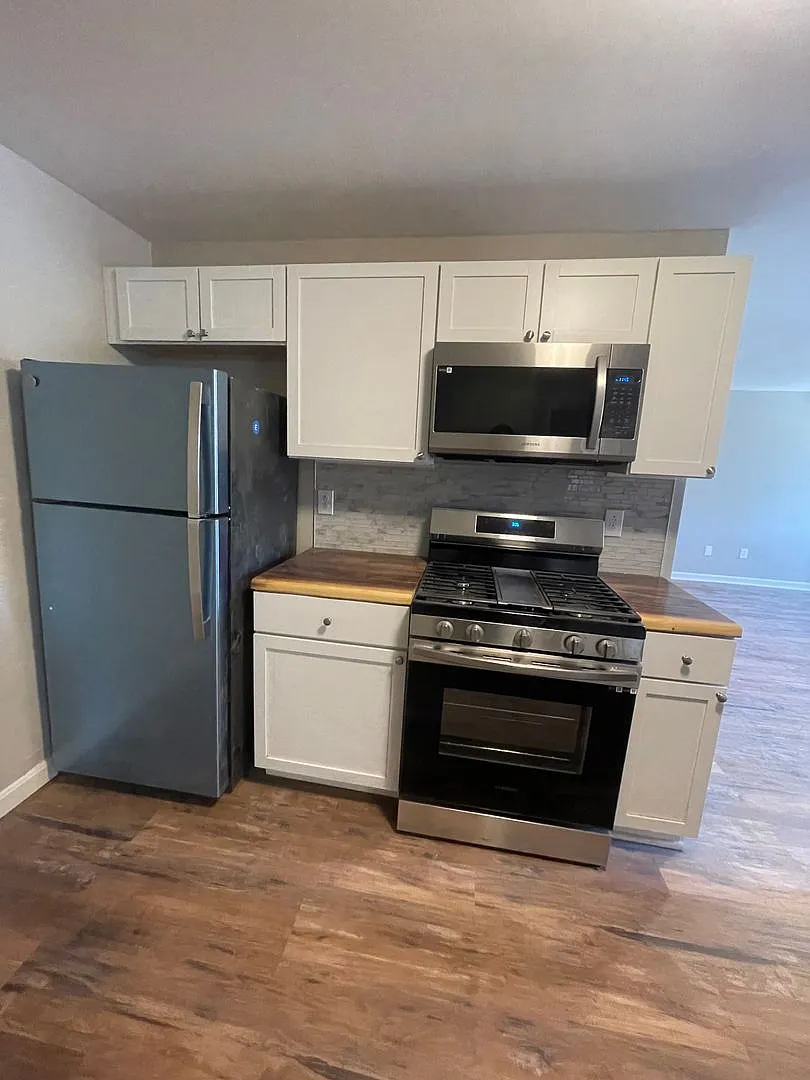 742 N. Negley Ave — Photo 4