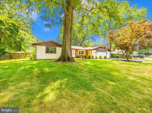 2315 Erin Rd, Sykesville, MD 21784
