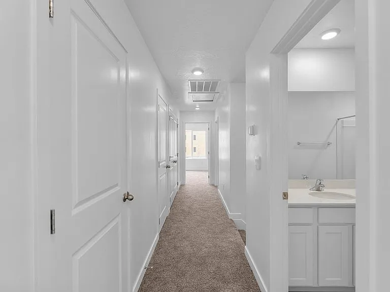 2133 S Wolverine Way — Photo 17