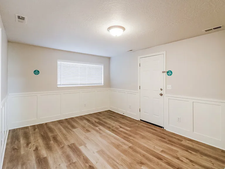 4829 S 3900 W — Photo 17
