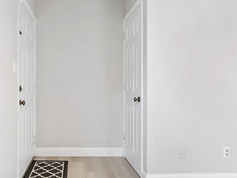 9053 N Swan Cir — Photo 5