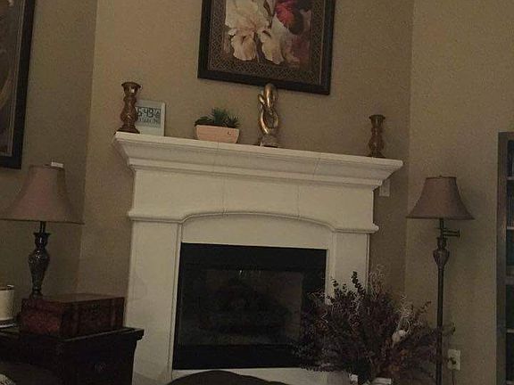 3rd image of 6089 Oxford Ct