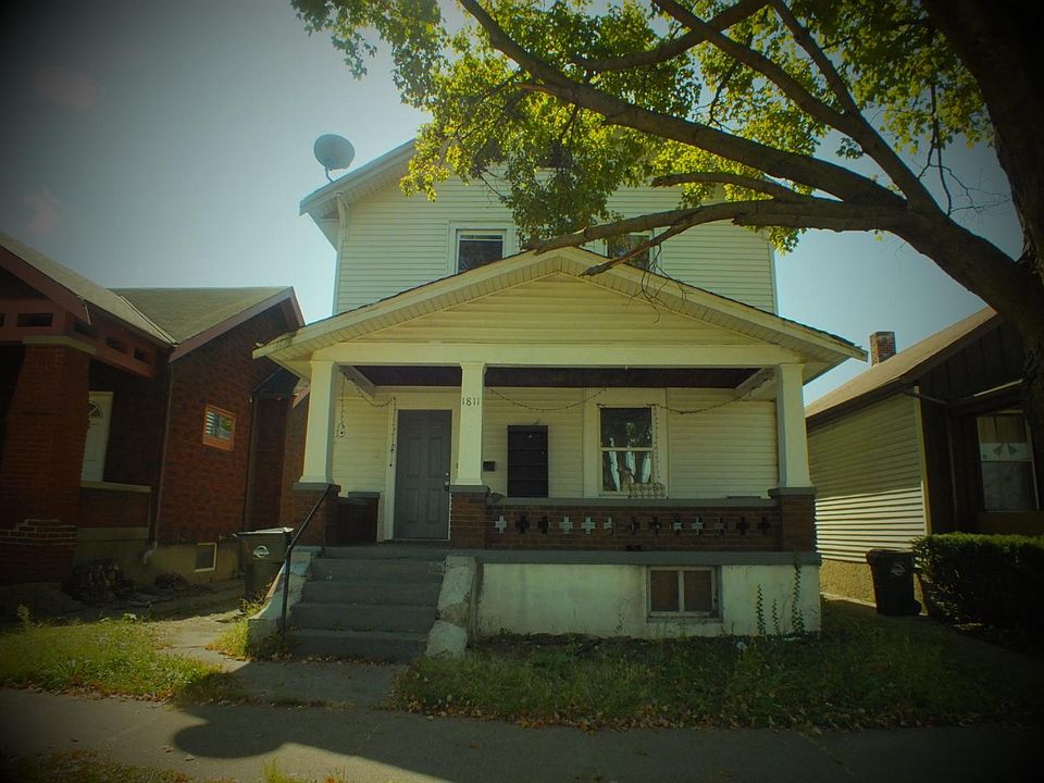 1st image of 1811 Grand Blvd
