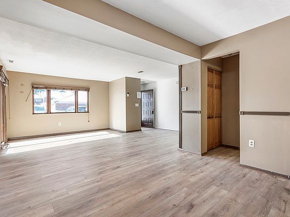 5th image of 119 Greenbrook Dr Unit 119