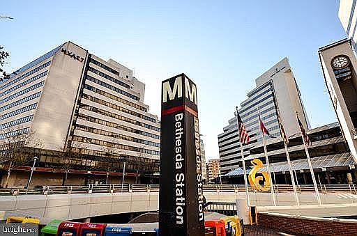 Metro Station
