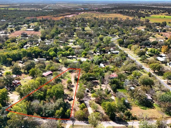 2100 Whirlaway Dr, Del Valle, TX 78617