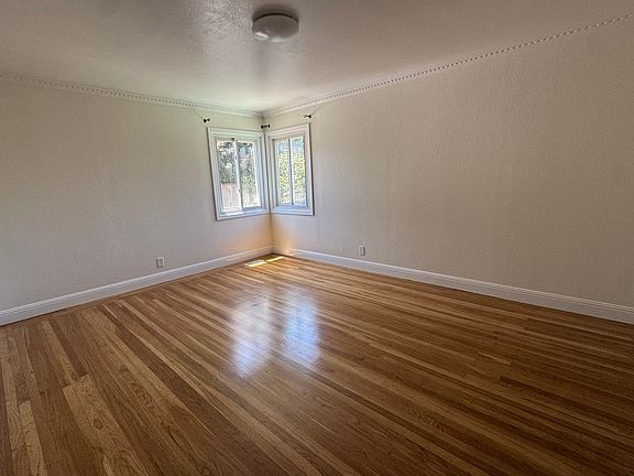 3rd image of 328 Anita Dr