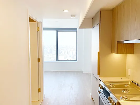 Rented by YouYork Management LLC | media 5