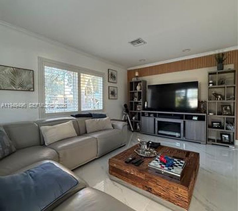 1st image of 10194 SW 202nd Ter