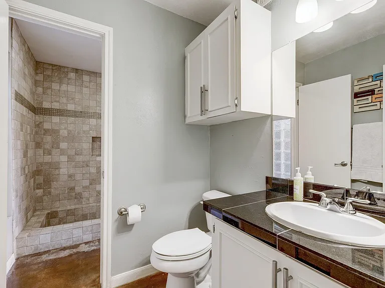 1100 Azie Morton Rd #1102 — Photo 18