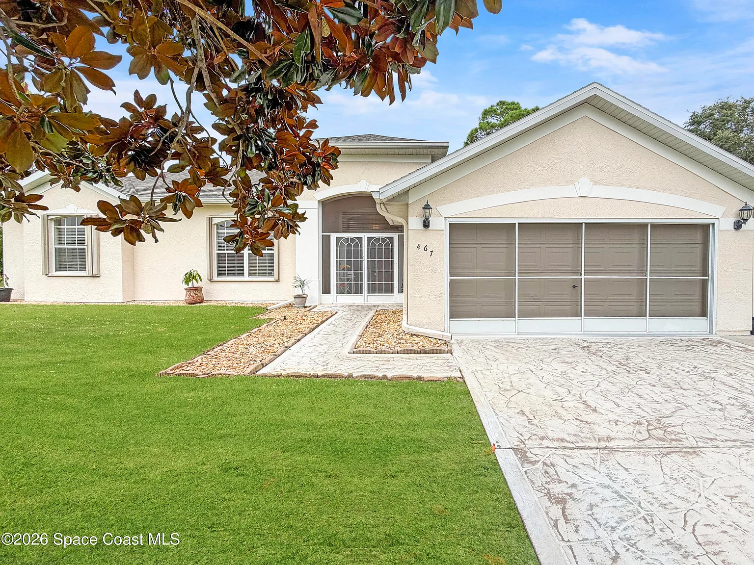 4 bed, 3.0 bath, 2248 sqft, $2,390 — Photo 1