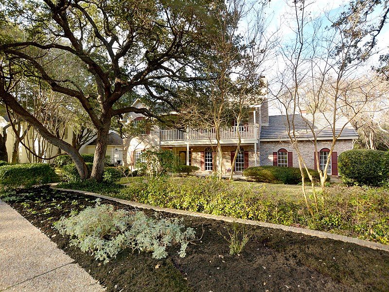 1st image of 2912 Thousand Oaks Dr