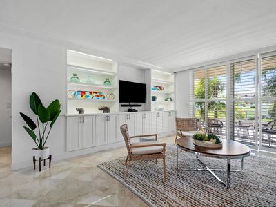 139 Sunrise Avenue #203, Palm Beach, FL, 33480