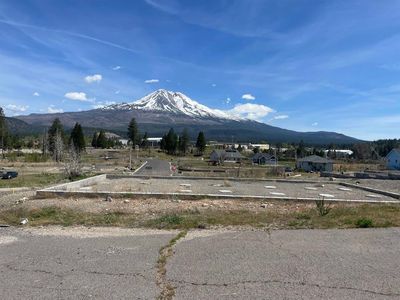 444 E Lincoln Ave, Weed, CA, 96094