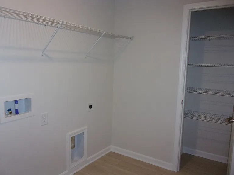 812 Wood Village Dr — Photo 28