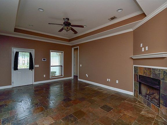5th image of 115 Willow Brook Dr