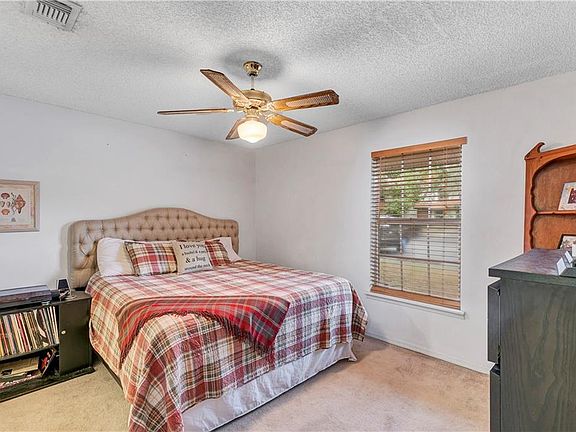 5th image of 4029 W Maryland Pl