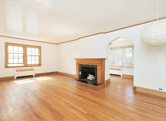 5th image of 341 Claremont Ave