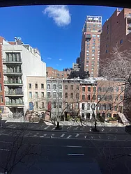 Rented by Urban Real Estate Property Group Inc