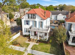 2037 S Carrollton Ave, New Orleans, LA 70118