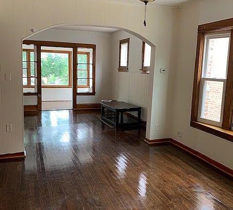3rd image of 4742 N Monticello Ave #2