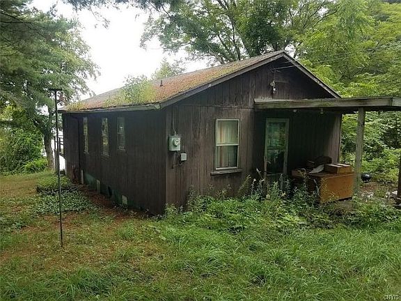 3rd image of 9535 Palisades Ln E