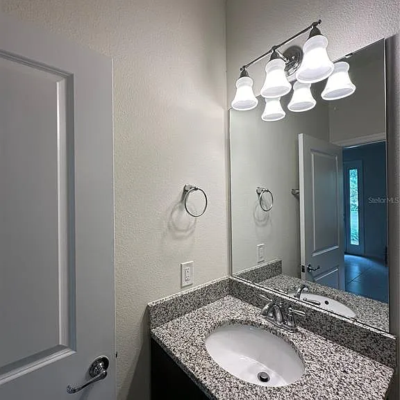 527 Piazza Point — Photo 21
