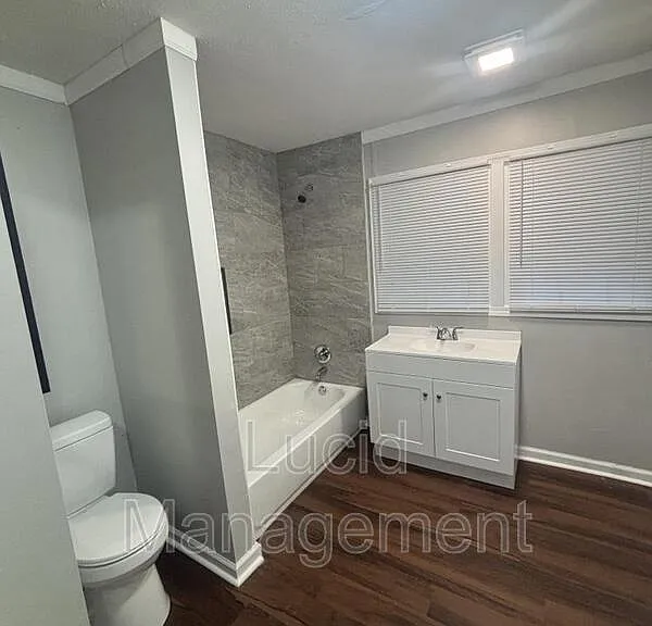 1605 Arcade Ave — Photo 2