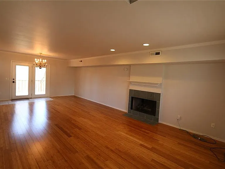8864 Williams Rd — Photo 4