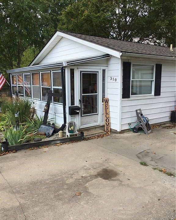 2nd image of 310 W Keller St