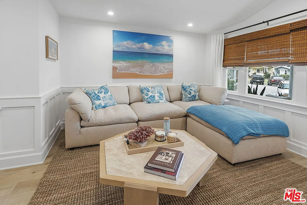 2 bed, 2.0 bath, $12,995 — Photo 2