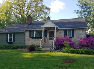 382 W Virginia Ave, Hamilton, VA 20158