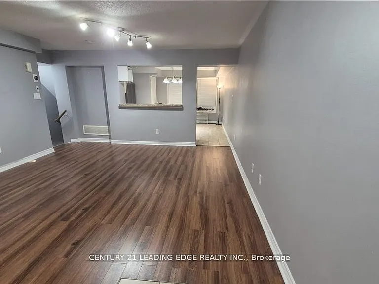 3335 Thomas St #5 — Photo 6