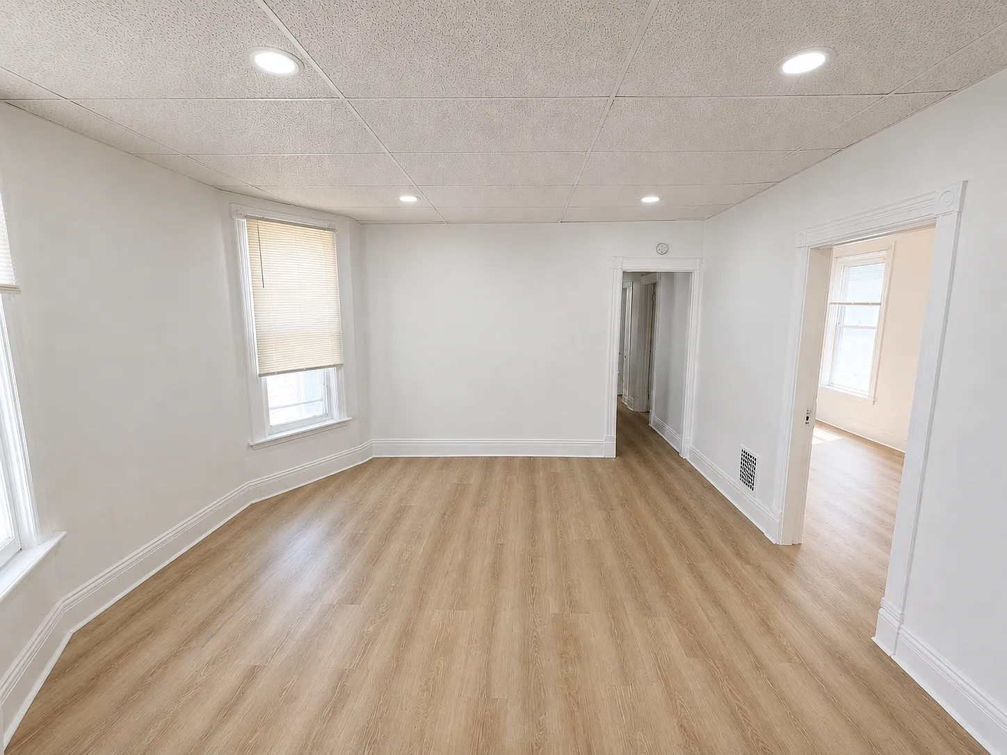 3 bed, $1,600 — Photo 1