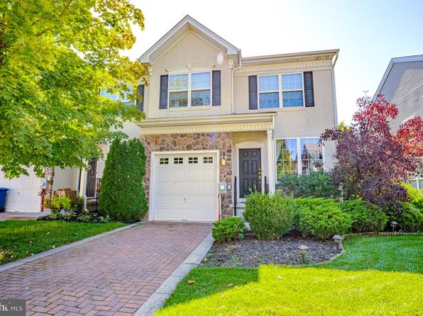 13 Kingswood Ct
