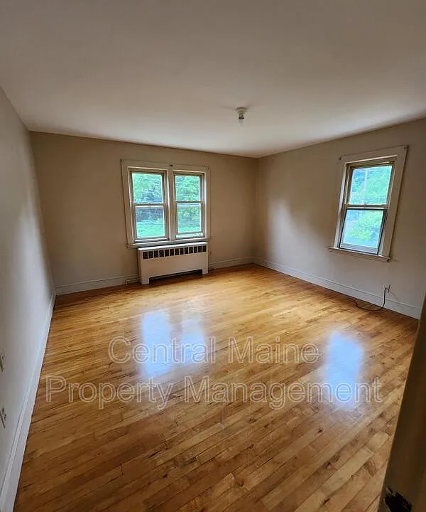 156 Cottage St #2